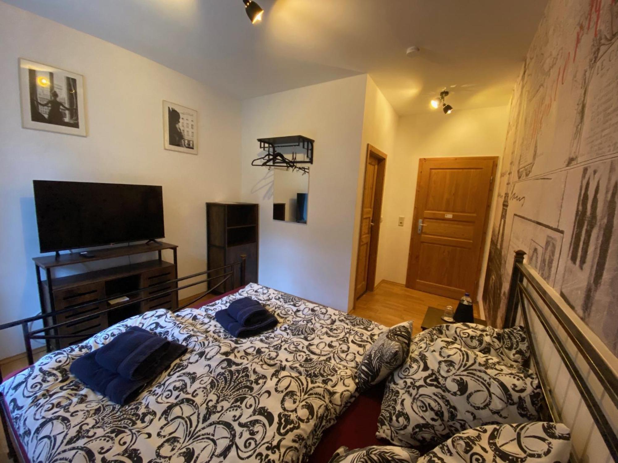 Bed and Breakfast Felsenmuehle Neuleiningen Exterior foto